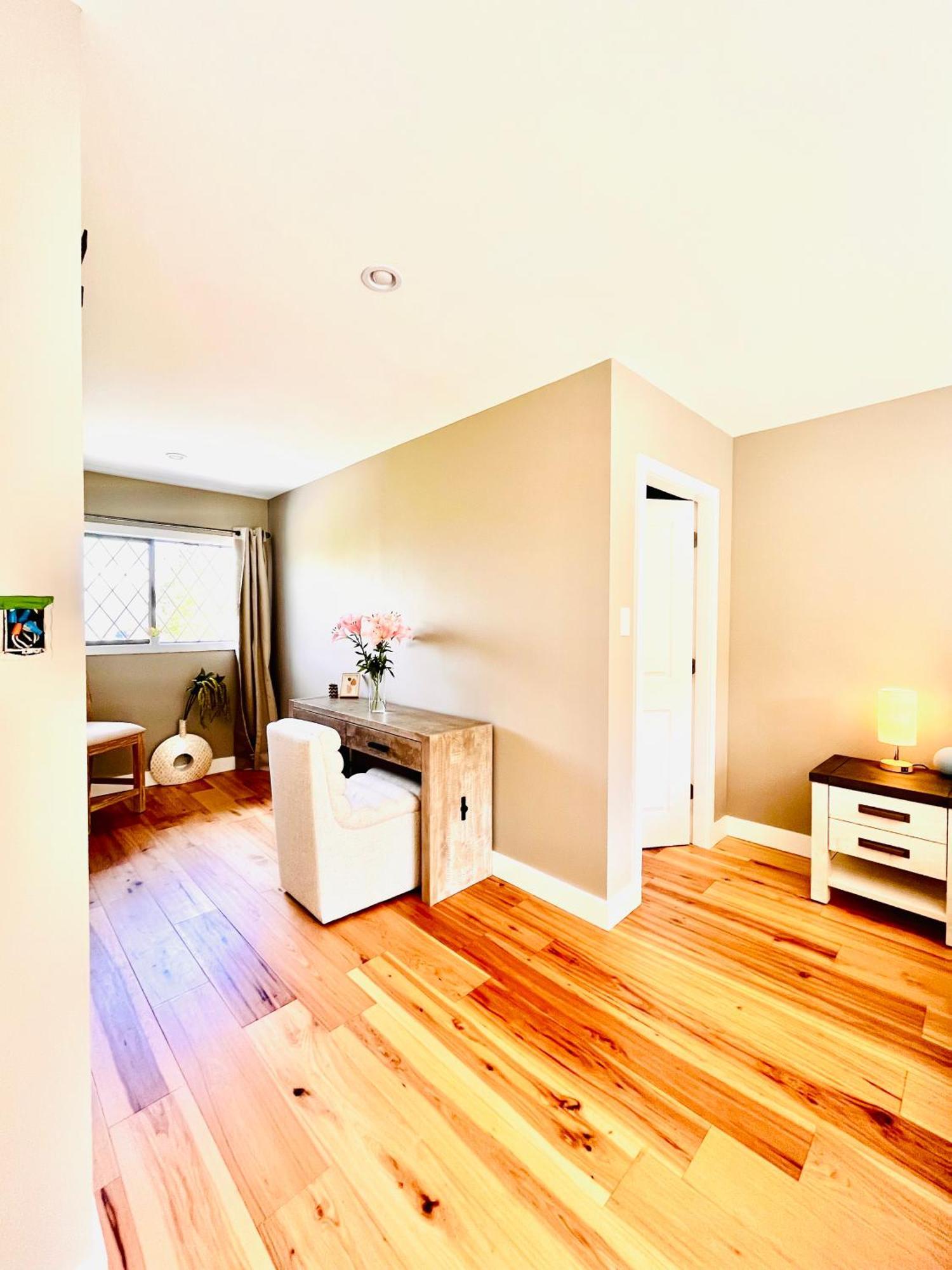 Oceanside Manor - Fancy Room - Golf Course & Beach View Qualicum Beach Exterior photo