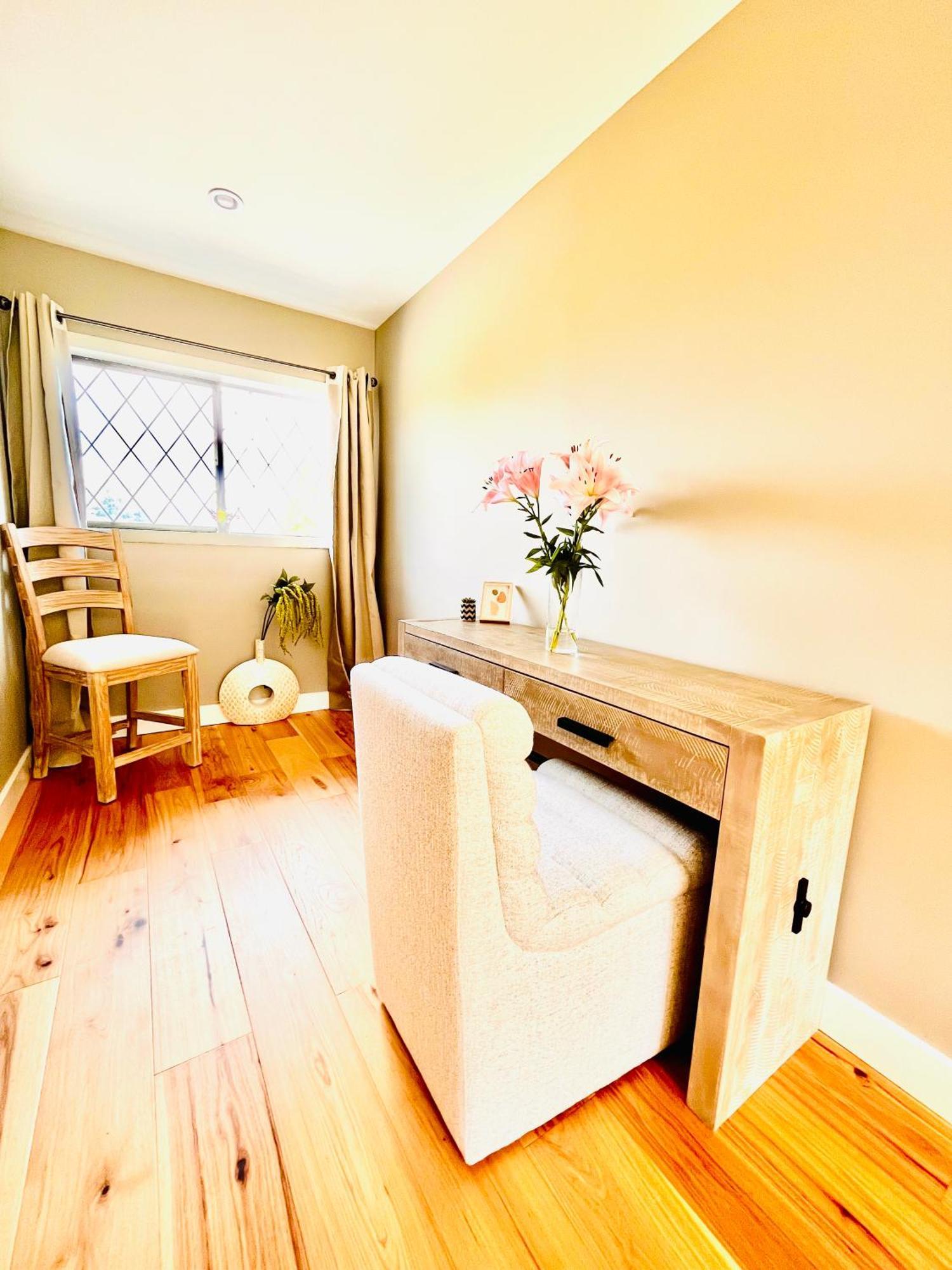 Oceanside Manor - Fancy Room - Golf Course & Beach View Qualicum Beach Exterior photo
