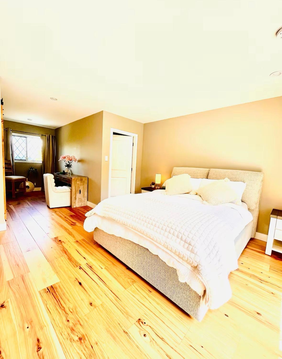 Oceanside Manor - Fancy Room - Golf Course & Beach View Qualicum Beach Exterior photo